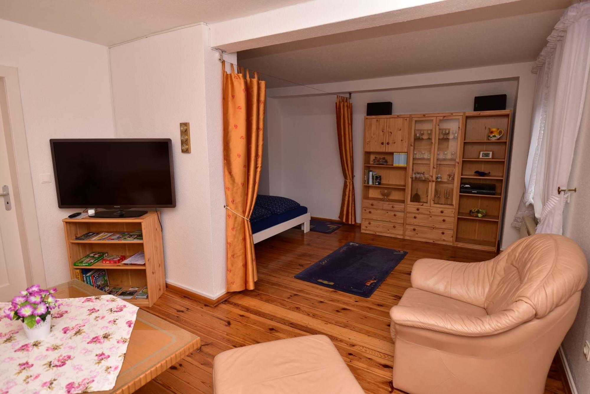 Ferienwohnung Am Hafen Люббенау Экстерьер фото