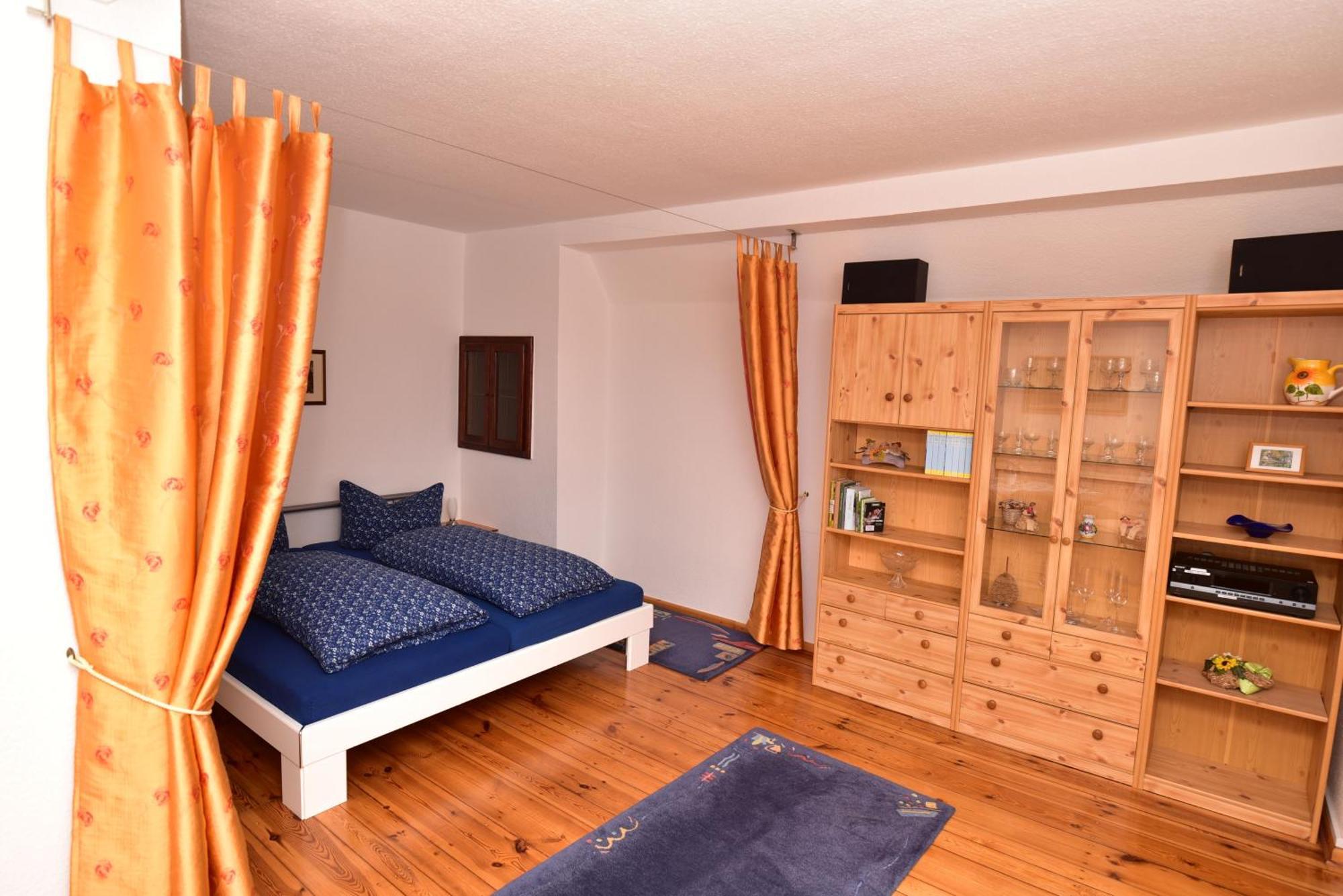 Ferienwohnung Am Hafen Люббенау Экстерьер фото